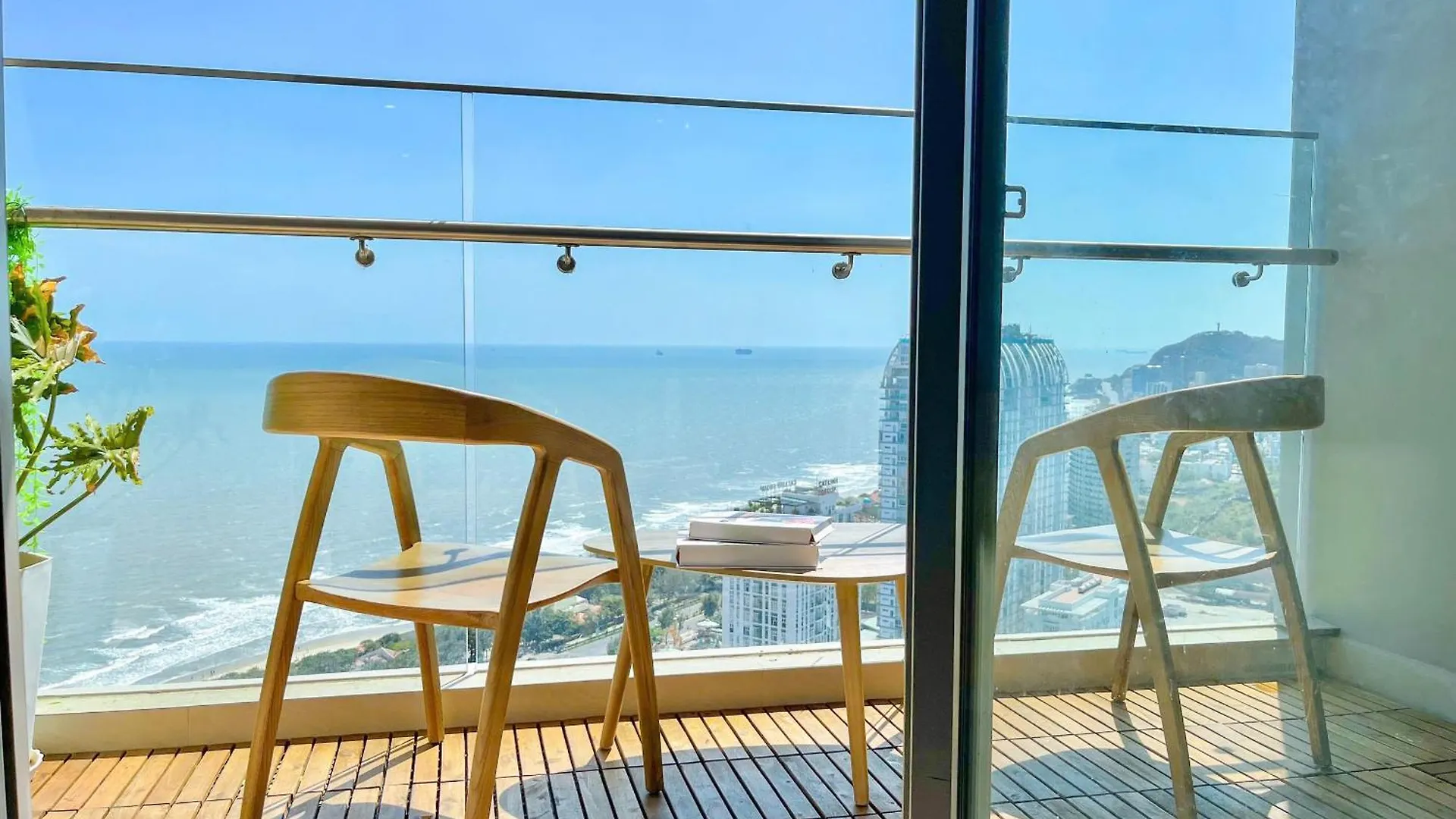 Aparthotel The Song Ocean View Apt Vung Tau